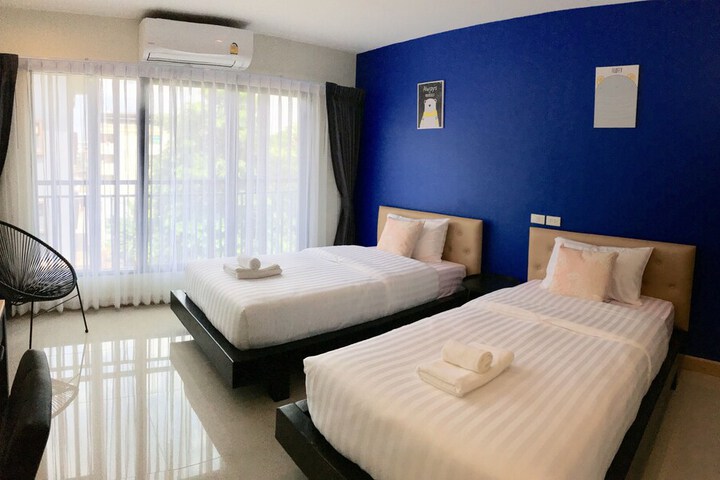 Room 10 of 51