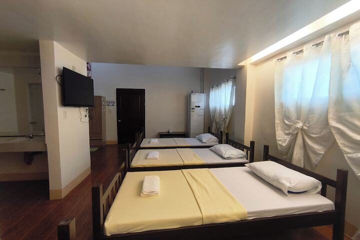 Room 11 of 41