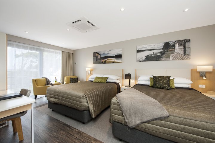Room 12 of 63