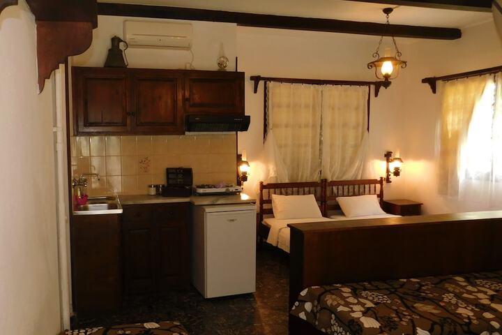 Room 87 of 93