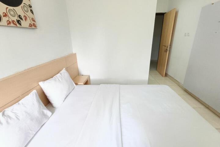 Image of Urbanview Hotel B Liv Kendari by RedDoorz