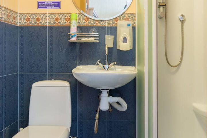 Room 6 of 39