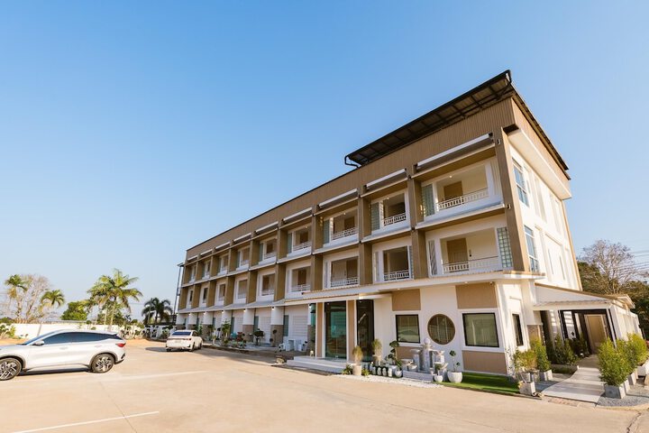 Hotel 67 of 71