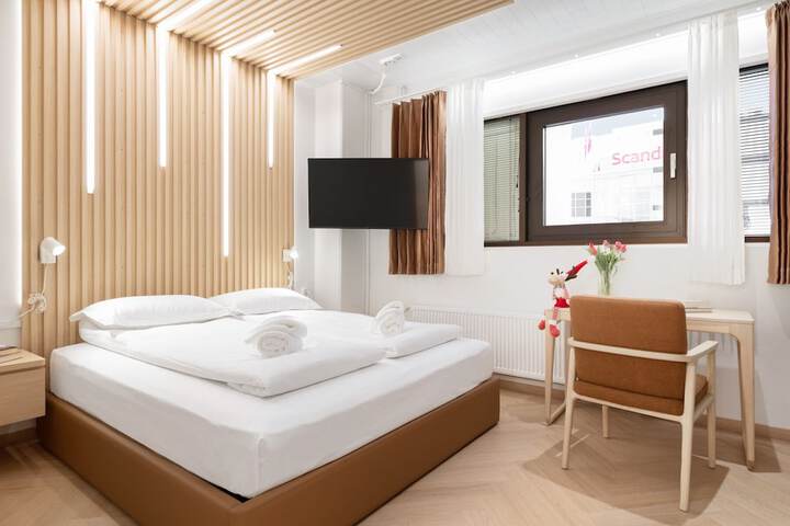 Room 16 of 75