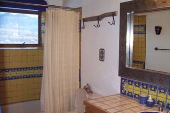 Room 2 of 4