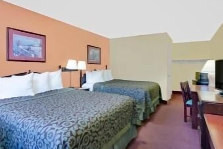 Room 5 of 19