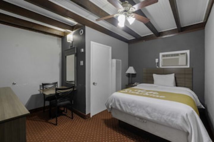 Room 25 of 129