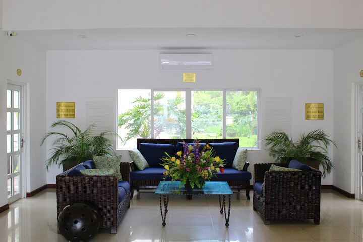 Guest Lobby
