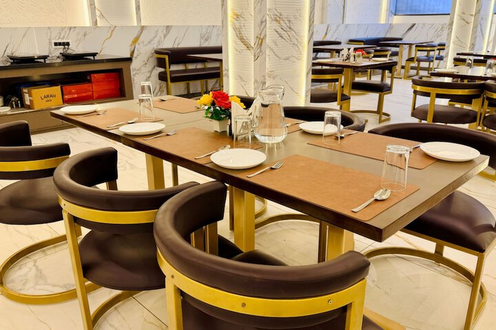 Dining 91 of 124