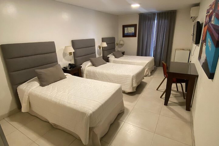 Room 30 of 65