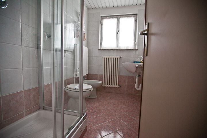 Room 33 of 55