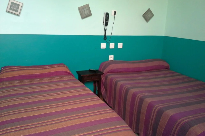 Room 5 of 18