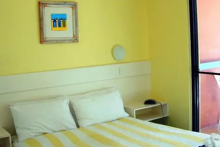 Room 2 of 12