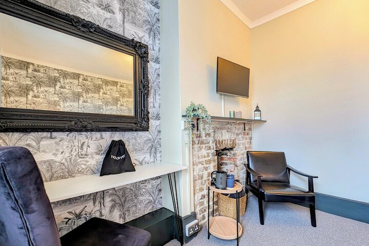 Room 52 of 125