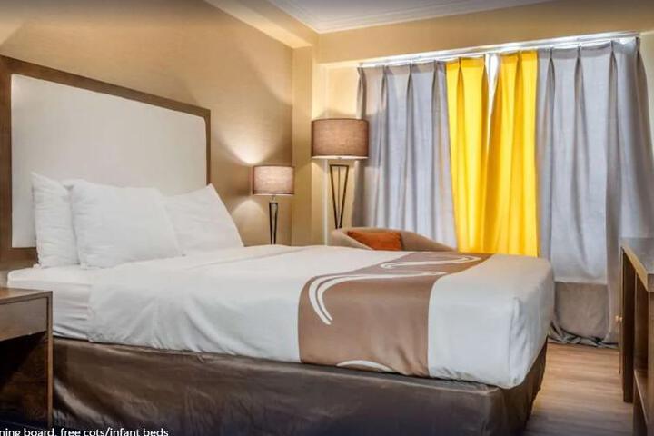 1 Queen Bed Upgrade (13 of 26)