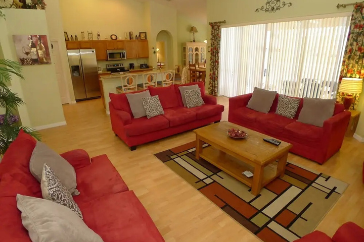 Highlands Reserve 5 Bed Pool Home on Golf Course