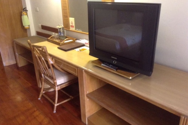 Room 5 of 71