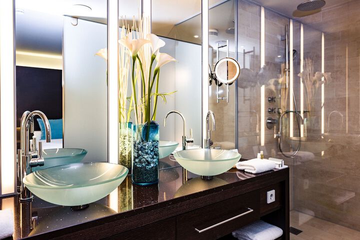 Room 37 of 65