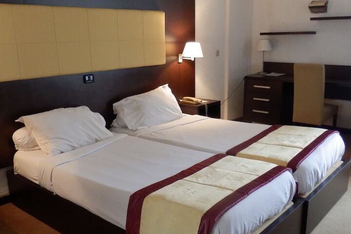 Room 3 of 9