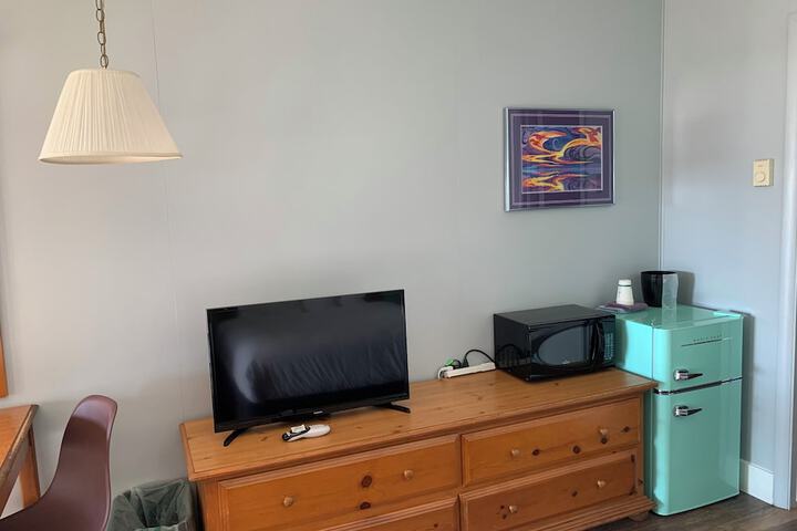 Room 10 of 27
