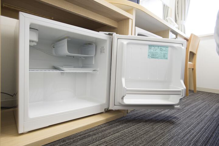 Mini-refrigerator
