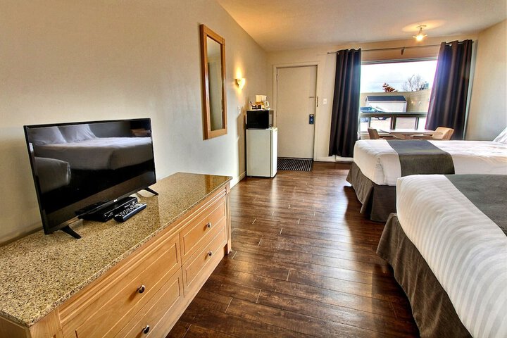 Room 4 of 36