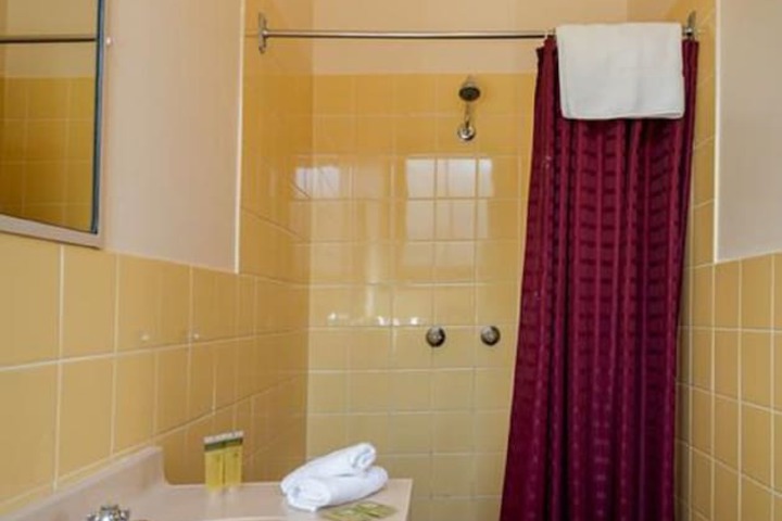 Room 8 of 22
