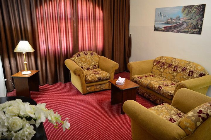 Room 17 of 31