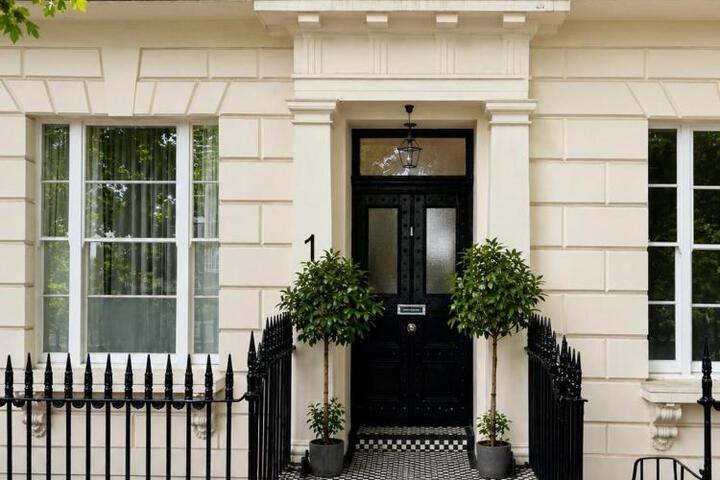 1 Craven Hill Gardens