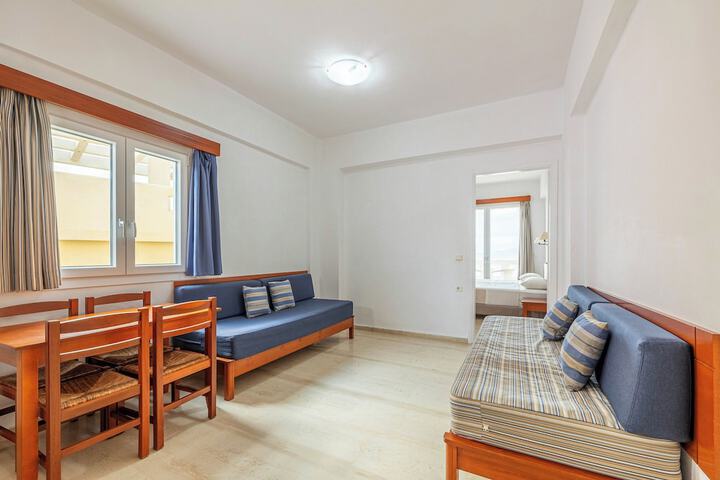 Room 52 of 128