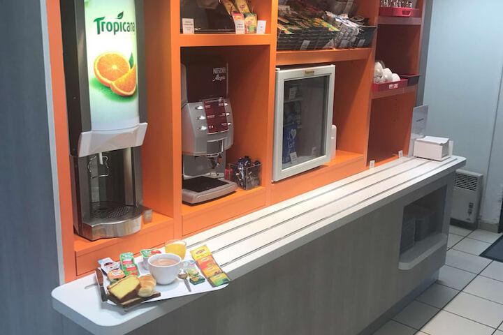 Breakfast area