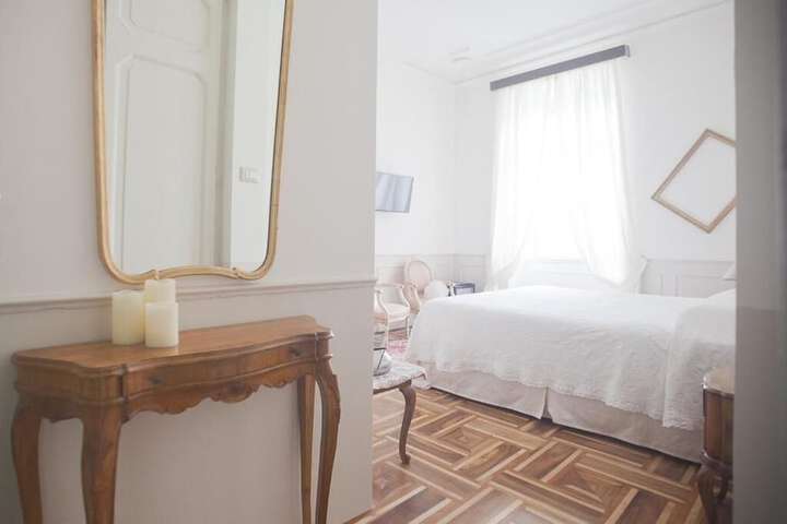 Room 7 of 47