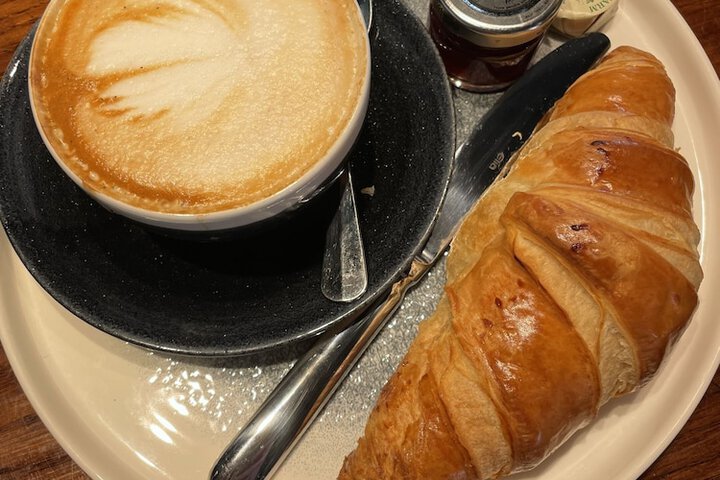 Breakfast/Coffee Service 18 of 27
