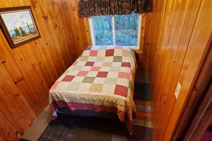 Room 5 of 195