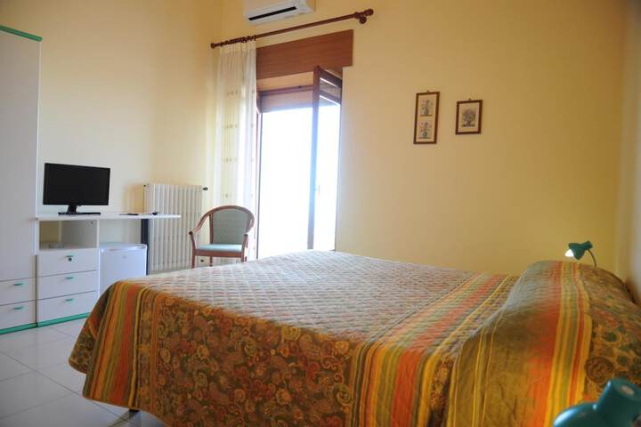Room 6 of 61