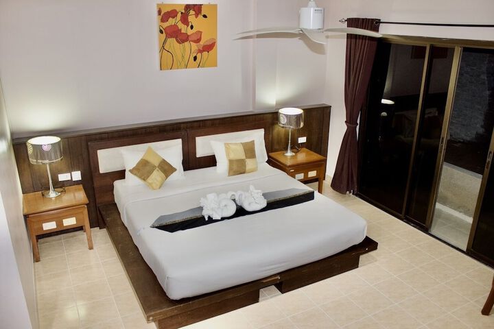 Room 8 of 78