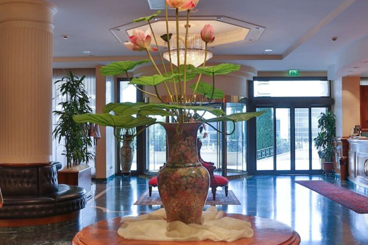 Hotel Lobby