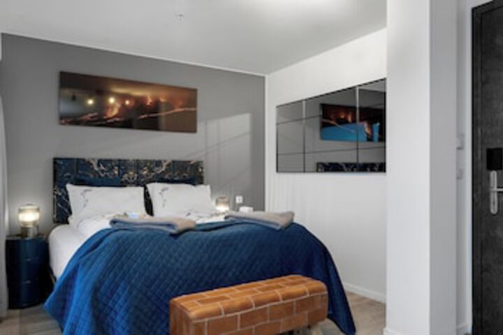 Room 37 of 219