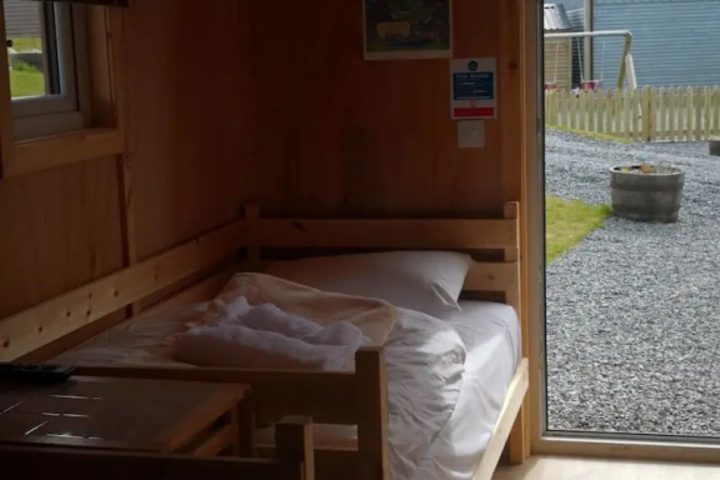 Room 3 of 10