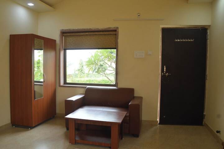Room 8 of 23