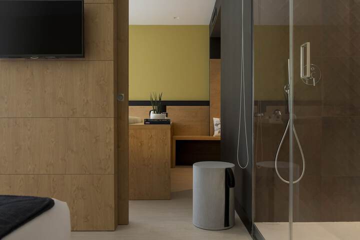 Room 22 of 125
