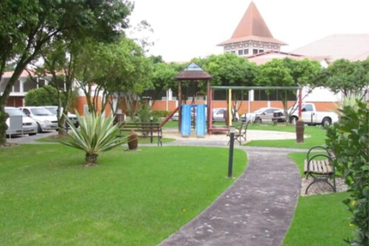 Hotel Exterior 41 of 41