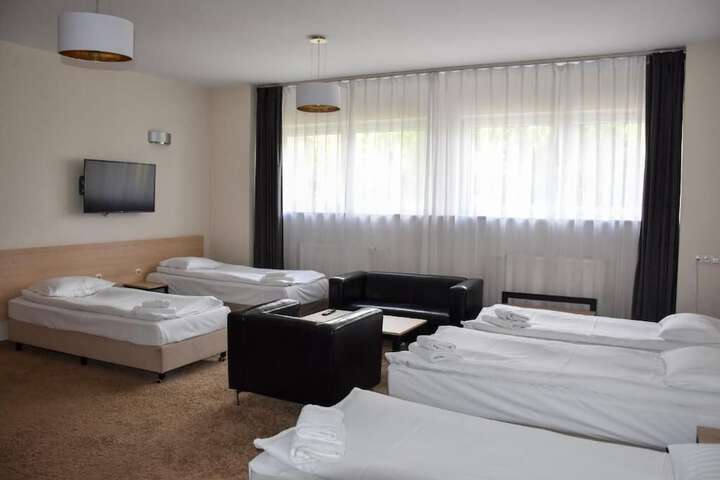 Room 11 of 51