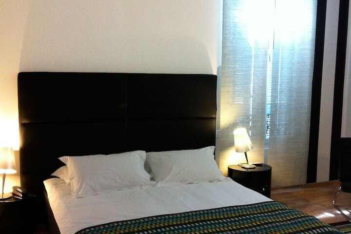 Room 5 of 65