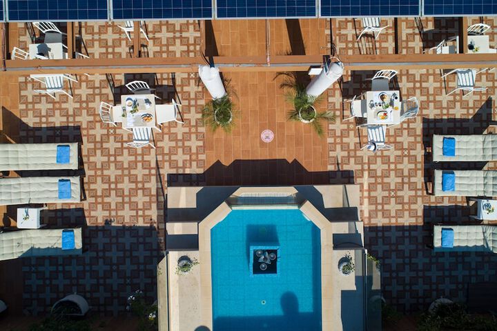 Hotel 78 of 83