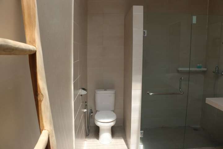 Room 8 of 22