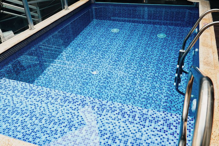 Pool 30 of 55