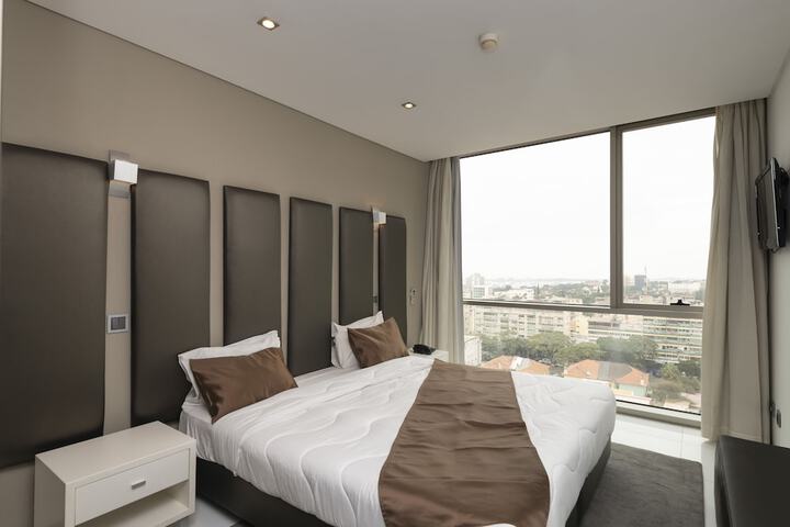 Room 5 of 31