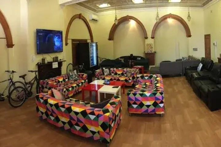 Room 11 of 17