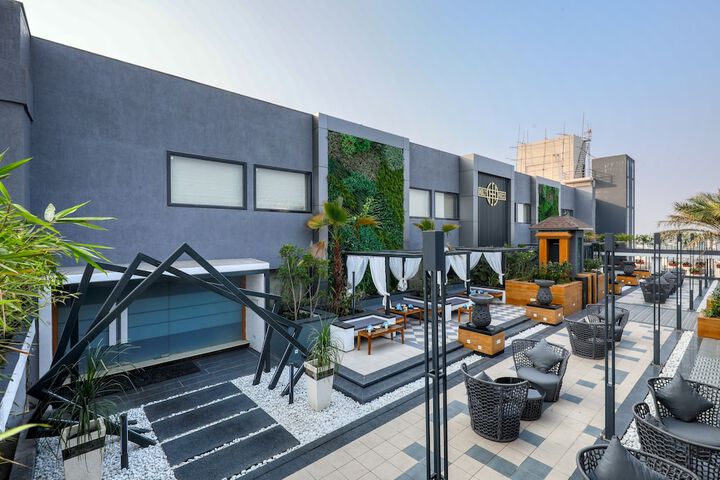Terrace/Patio 29 of 31